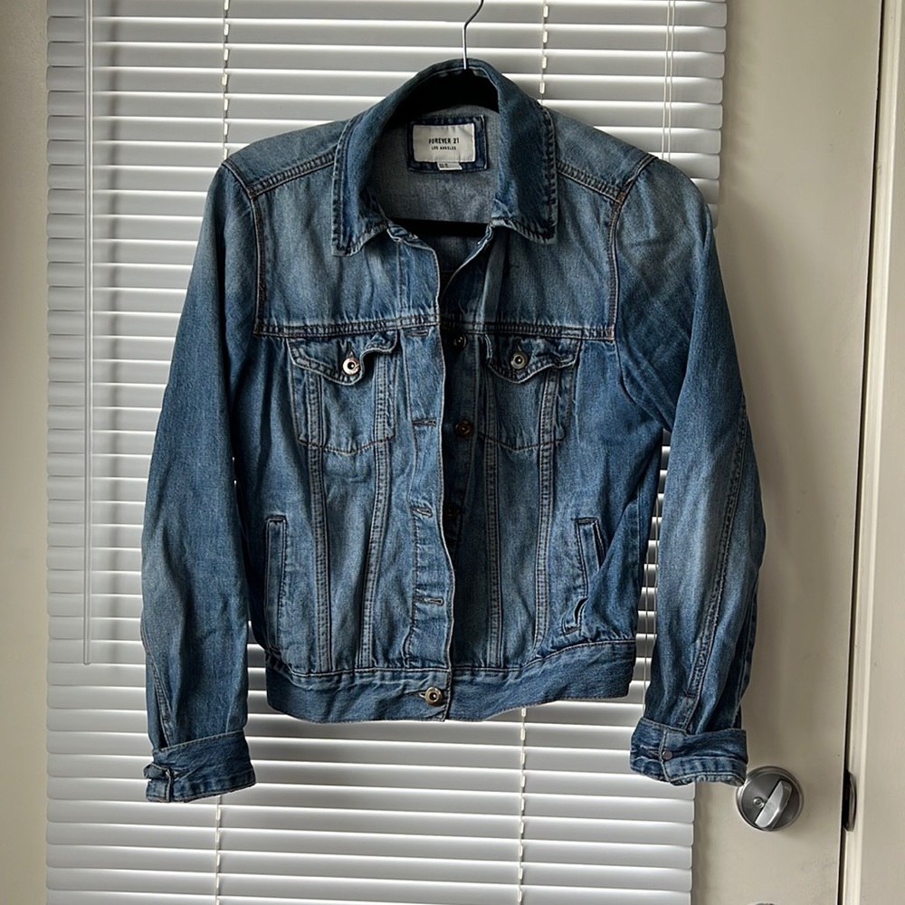 FOREVER 21 JEAN JACKET👖